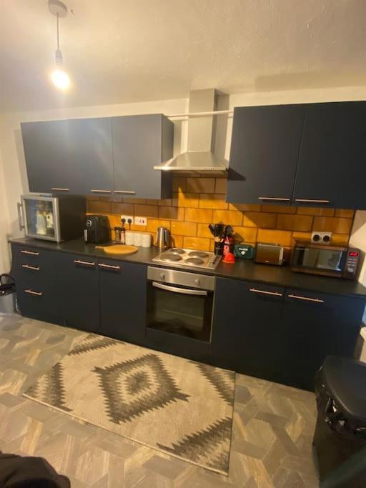 Mountain View Two Bedroom Llwynypia Экстерьер фото